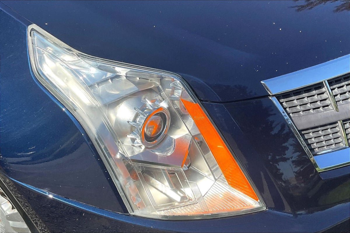 Used 2011 Cadillac SRX Luxury AWD/4WD image 31