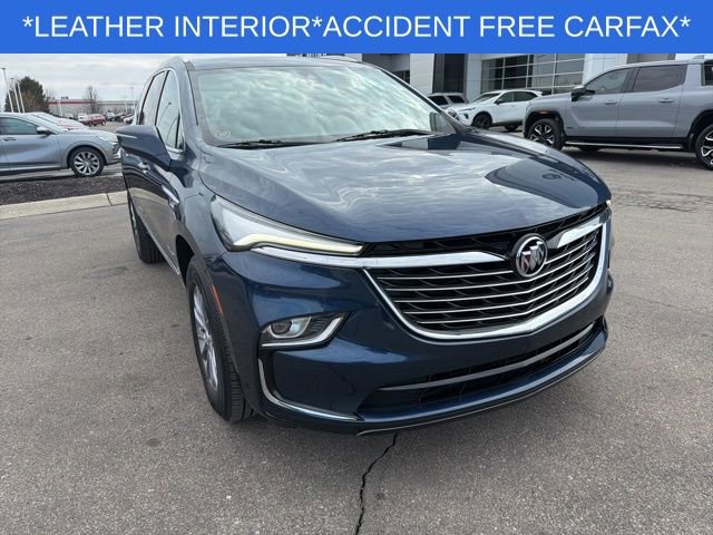 Used 2023 Buick Enclave Essence image 3