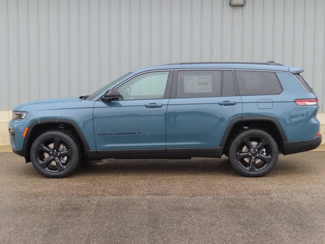 New 2026 Jeep Grand Cherokee L Limited w/ Limited Altitude Package AWD/4WD image 9
