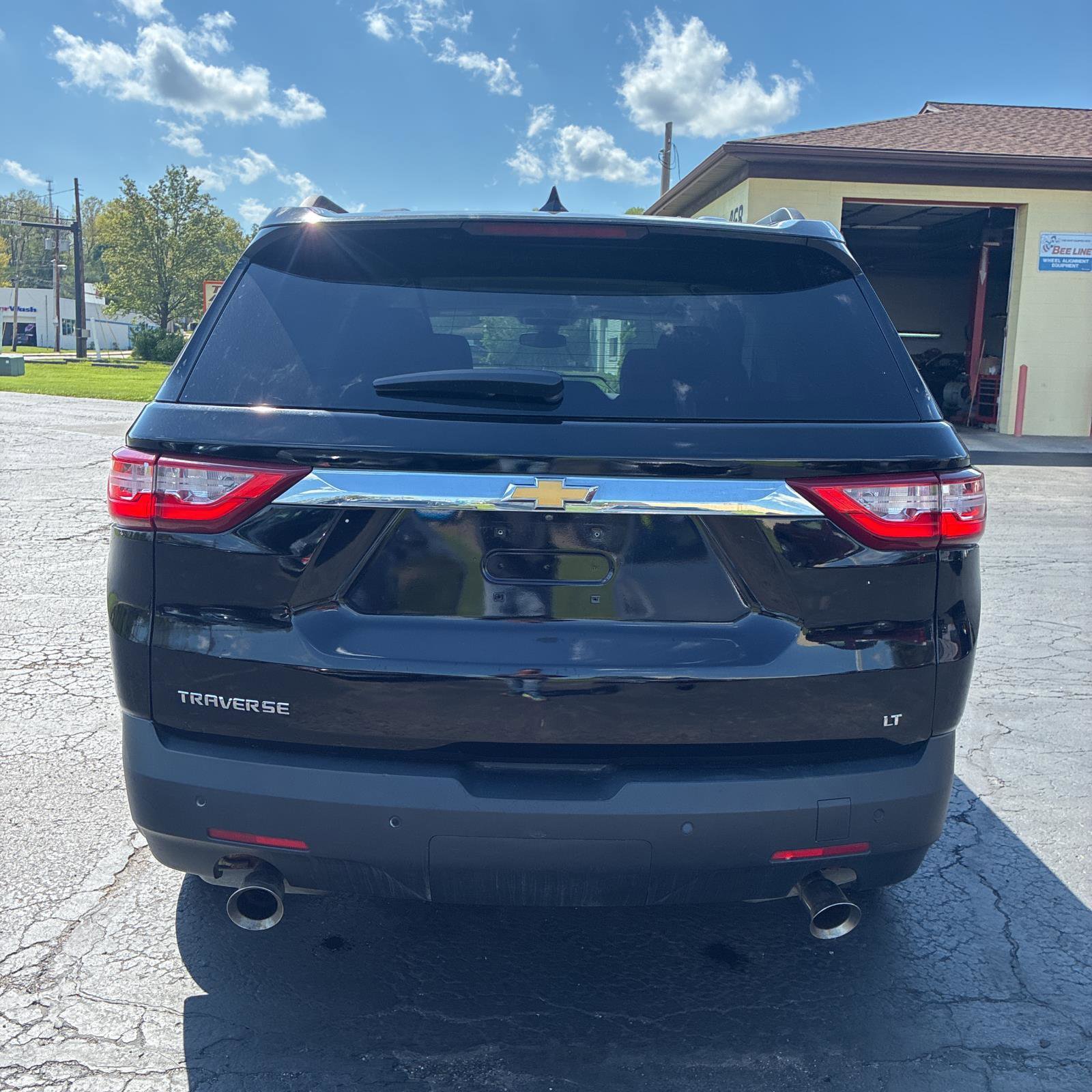 Used 2021 Chevrolet Traverse LT FWD image 7