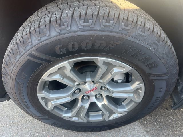 Used 2024 GMC Sierra 1500 SLT image 13