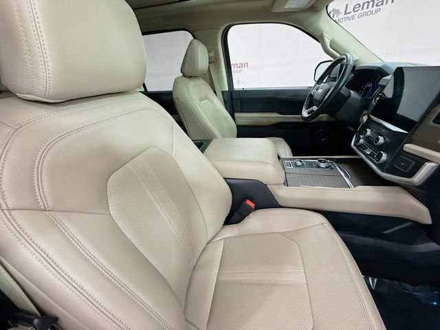 Used 2023 Ford Expedition Limited AWD/4WD image 31