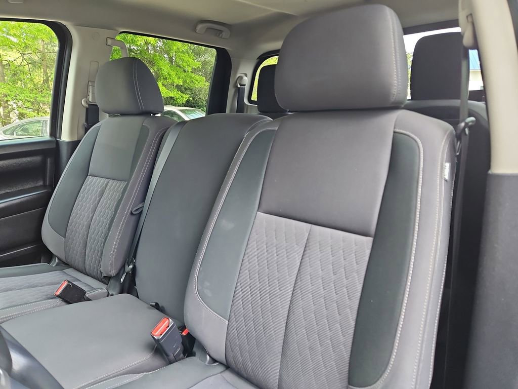 Used 2021 Nissan Titan SV w/ Accessory Utility Package image 20