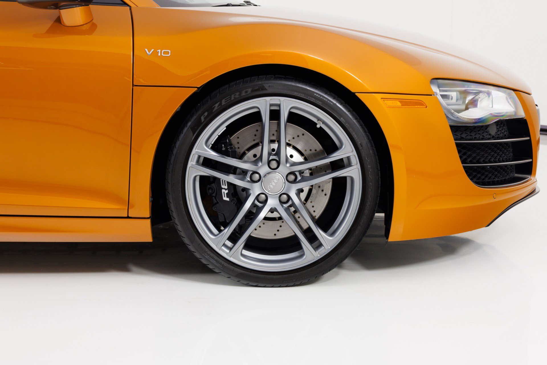 Used 2011 Audi R8 V10 AWD/4WD image 12