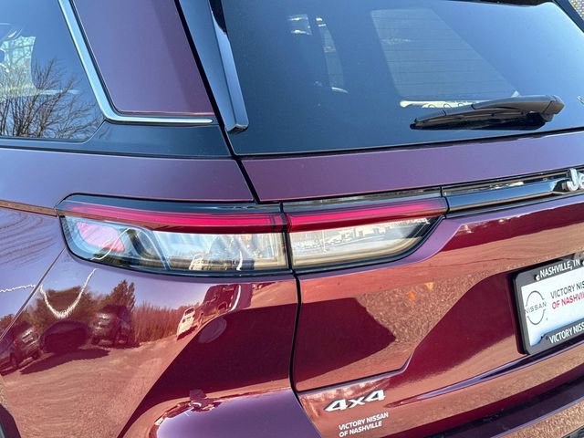 Used 2024 Jeep Grand Cherokee Laredo w/ Trailer Tow Package image 13