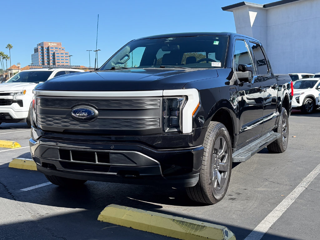 Used 2022 Ford F150 Lightning Lariat w/ Equipment Group 511A High AWD/4WD image 2