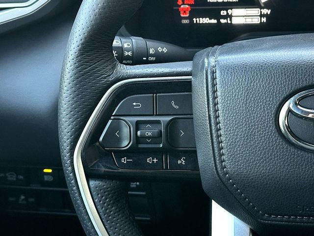 Certified 2025 Toyota Sequoia Platinum image 22