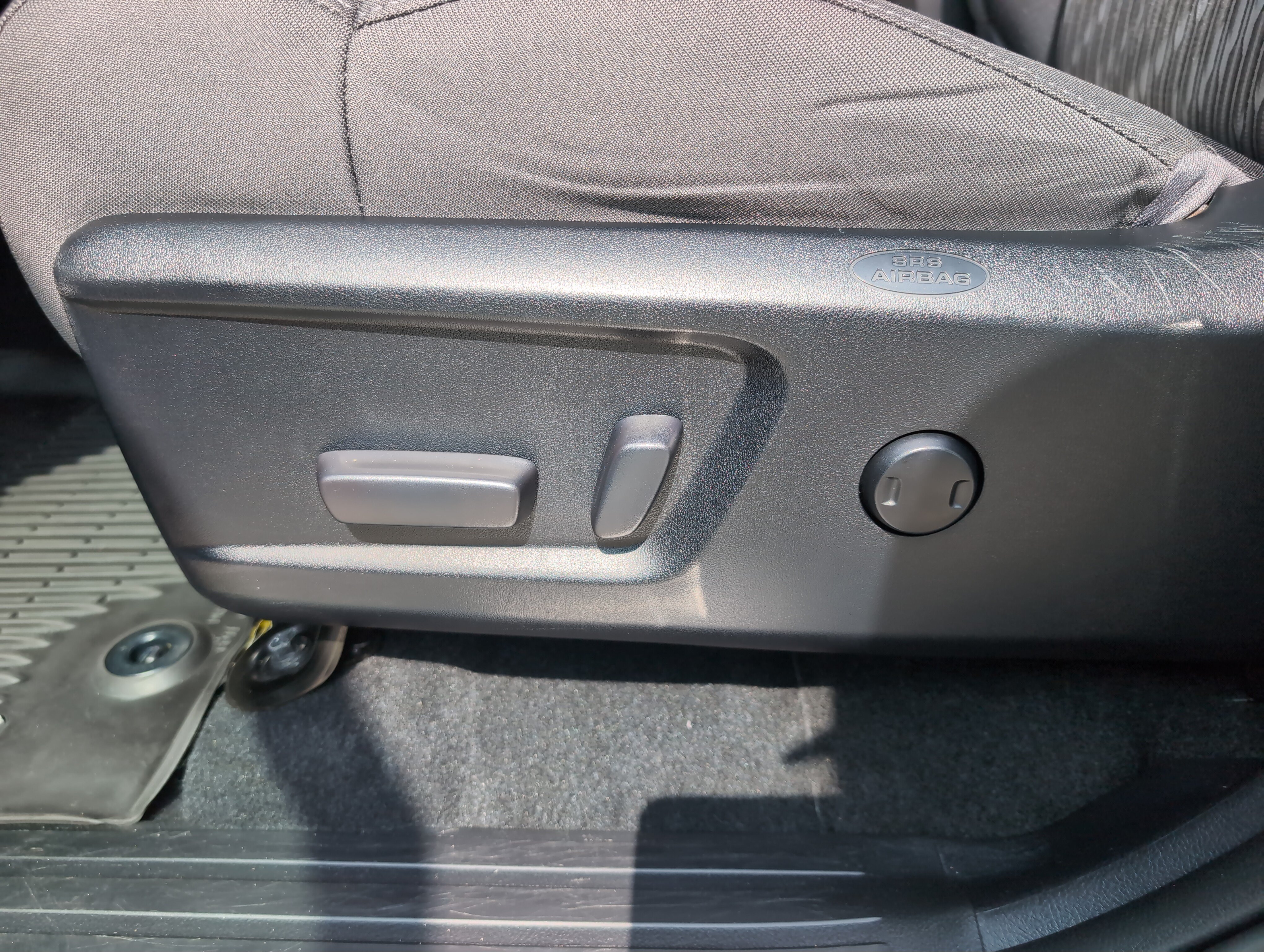 Used 2019 Toyota Tundra SR5 w/ SR5 Upgrade Package RWD image 17