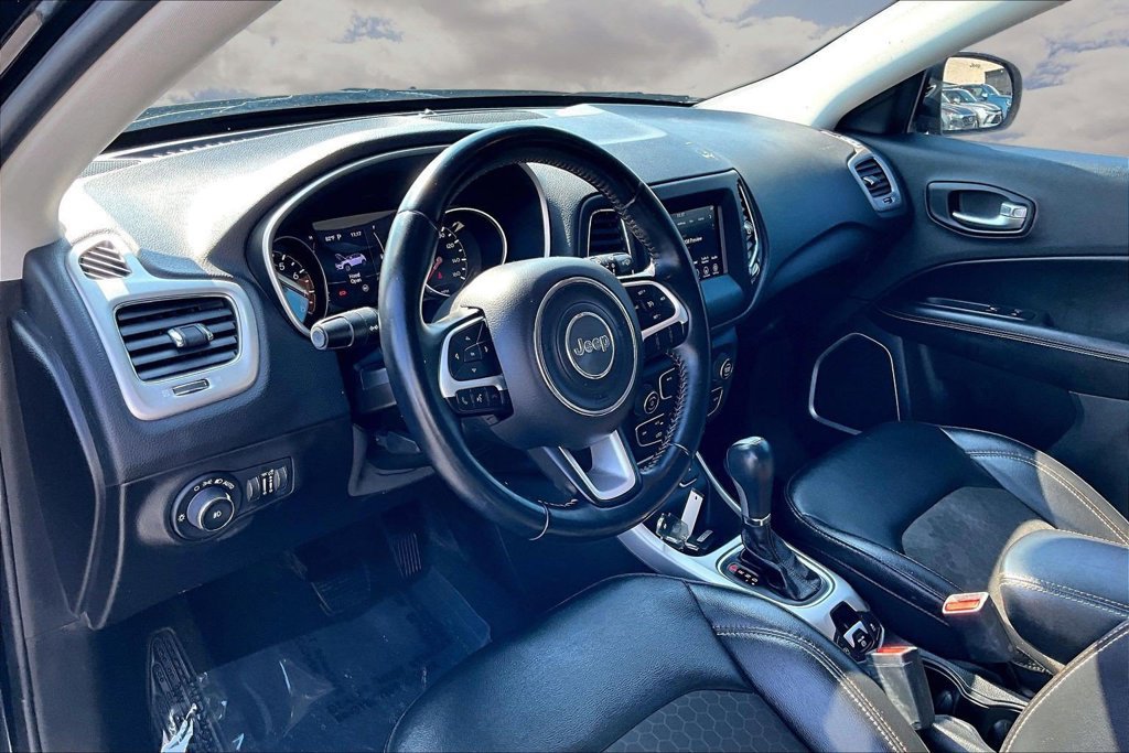 Used 2020 Jeep Compass Latitude FWD image 17
