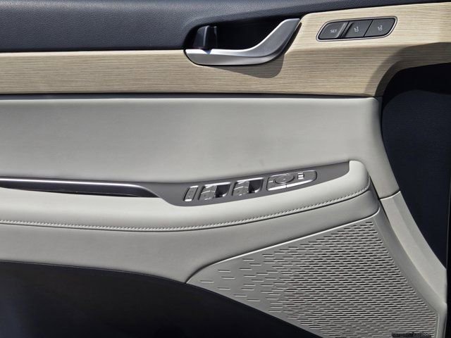 Used 2025 Hyundai Palisade Limited image 23