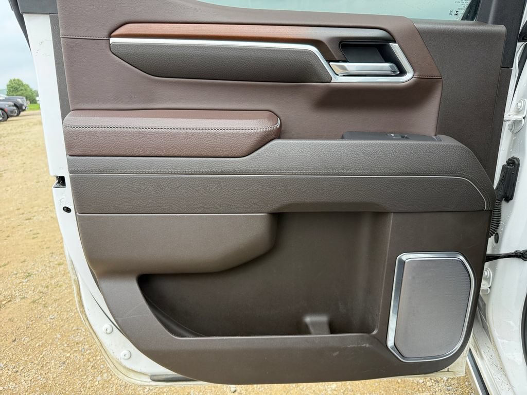 Used 2025 GMC Sierra 1500 Denali w/ Denali Reserve Package AWD/4WD image 38