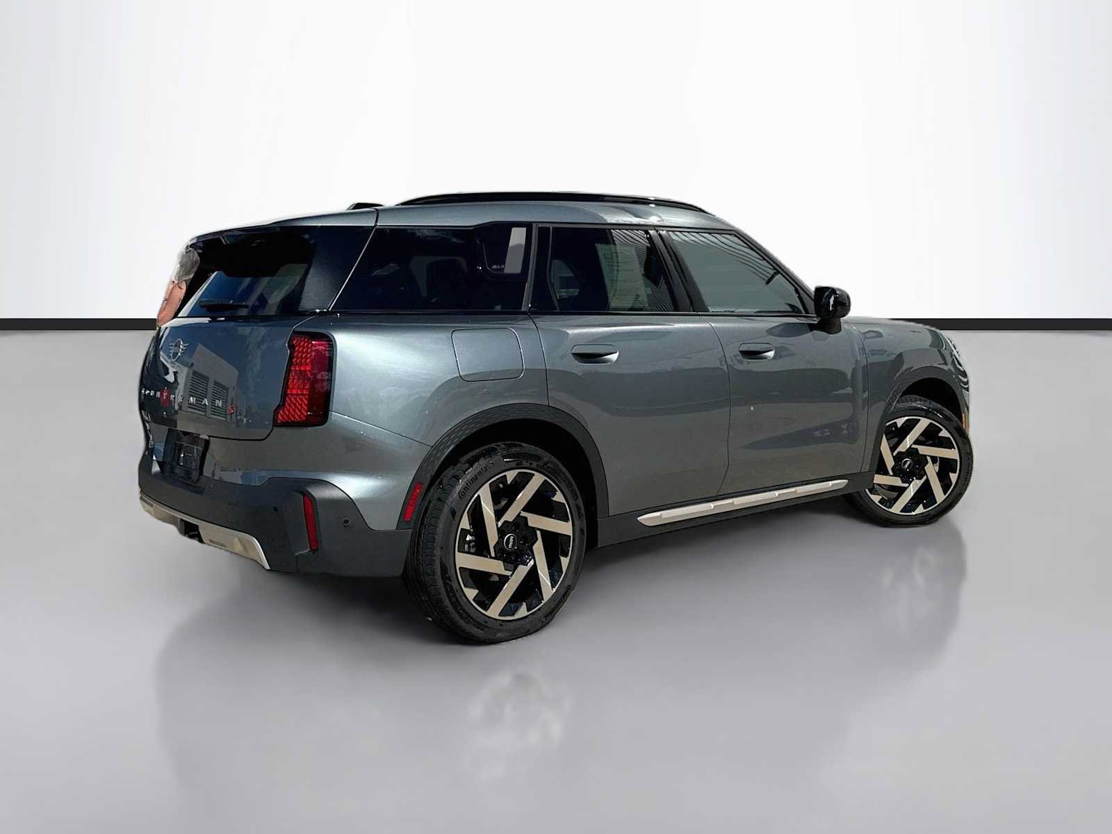 Used 2025 MINI Cooper Countryman S AWD/4WD image 3