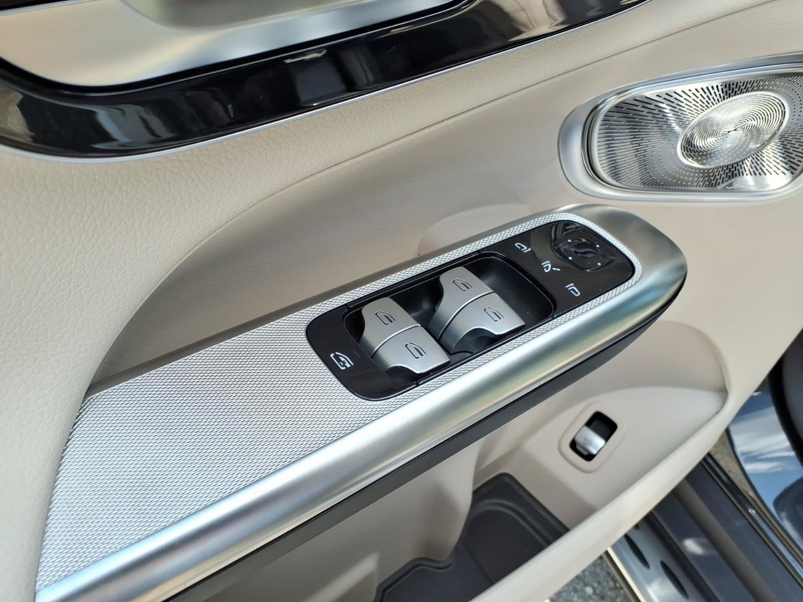 New 2026 Mercedes-Benz GLC 300 4MATIC image 14