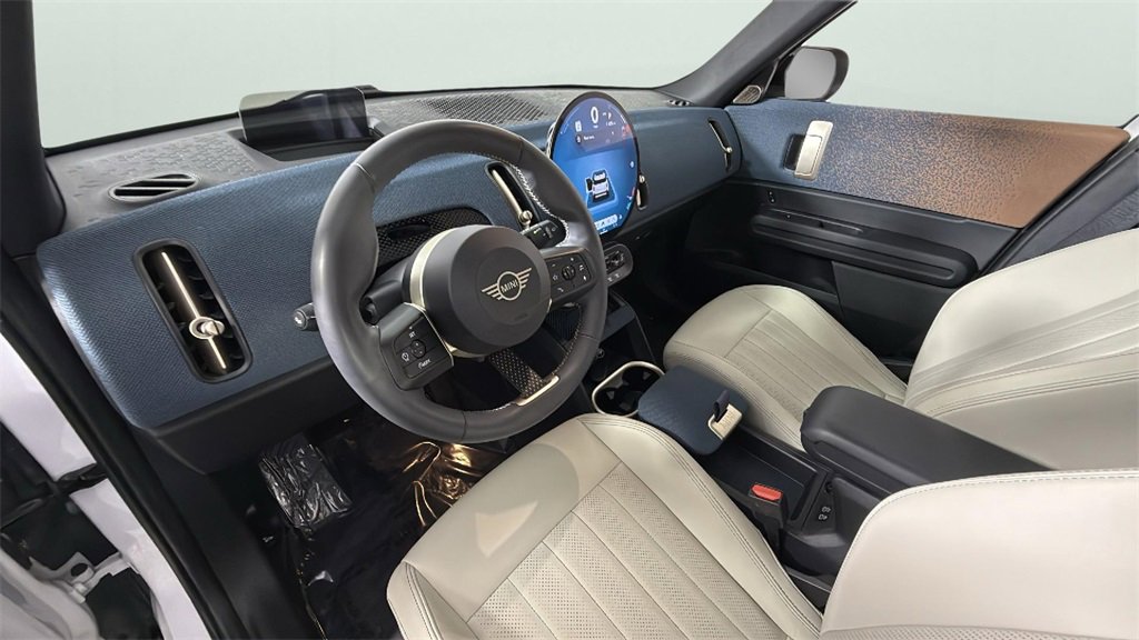 Used 2025 MINI Cooper Countryman S w/ Comfort Package Max image 18