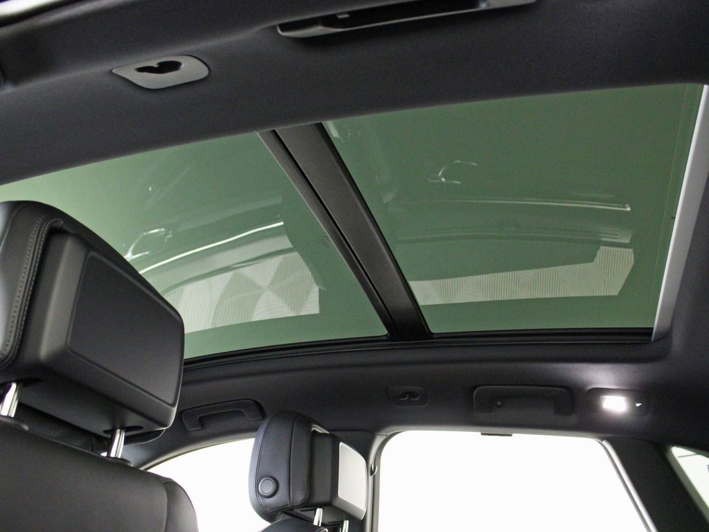 Used 2026 Porsche Macan image 19