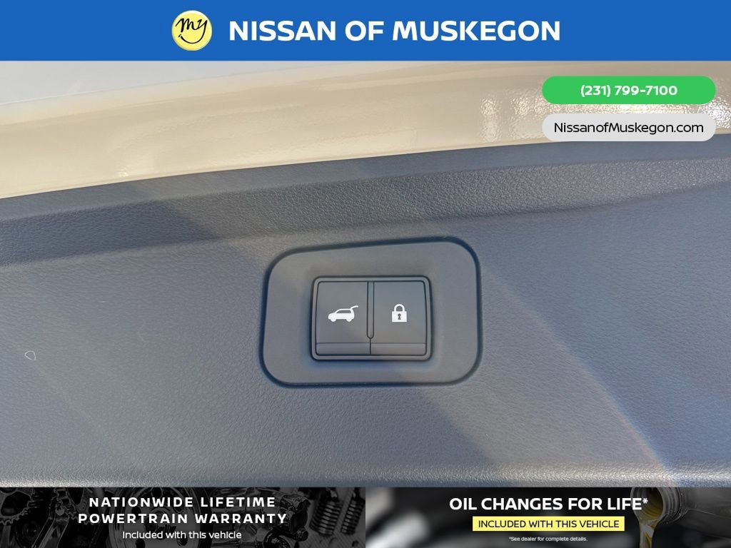 New 2025 Nissan Armada SL w/ Captain's Chari Seat Package image 29