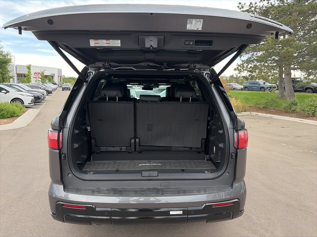Used 2026 Toyota Sequoia Platinum AWD/4WD image 18