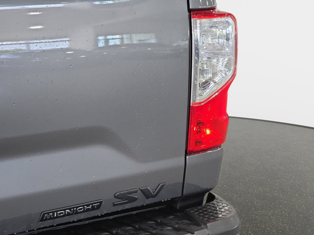 Used 2024 Nissan Titan SV w/ SV Convenience Package RWD image 23