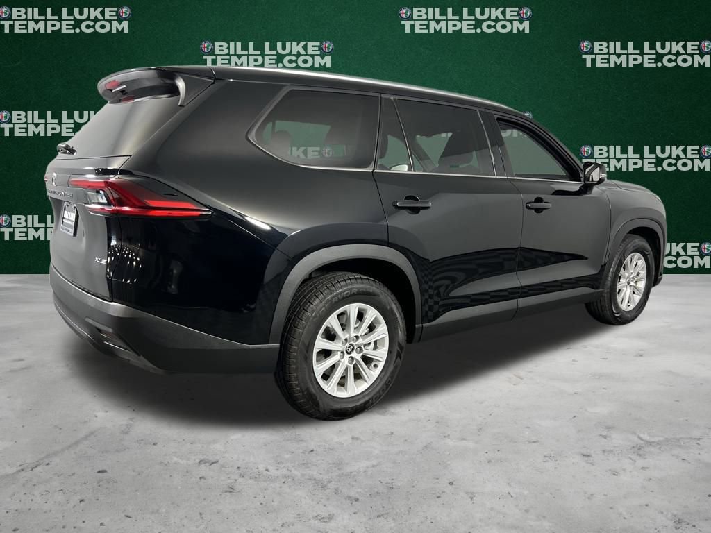 Used 2025 Toyota Grand Highlander AWD image 4