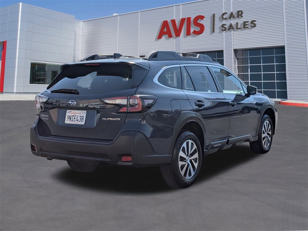 Used 2025 Subaru Outback Premium image 7