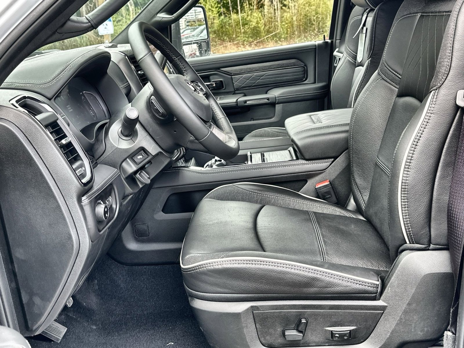 New 2026 RAM 2500 Limited image 13