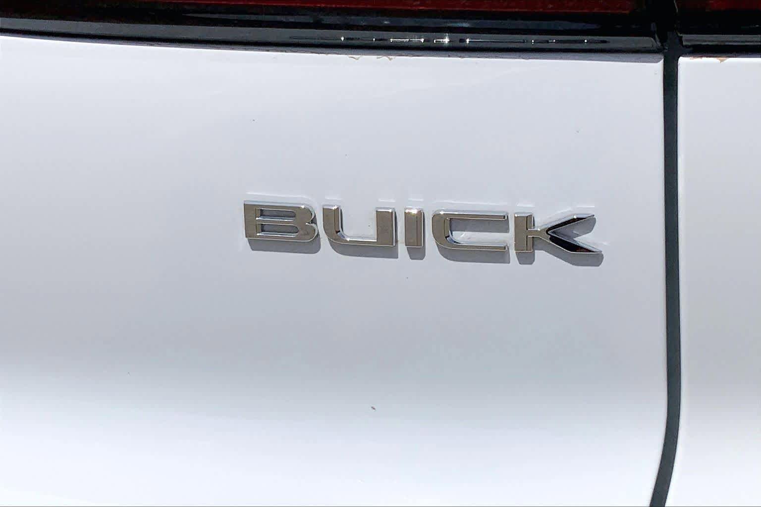 Used 2025 Buick Enclave Preferred FWD image 10
