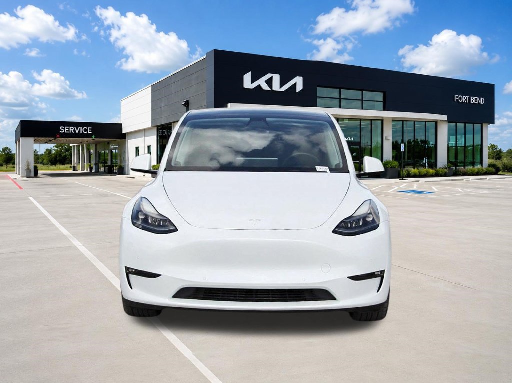 Used 2022 Tesla Model Y Performance AWD/4WD image 2