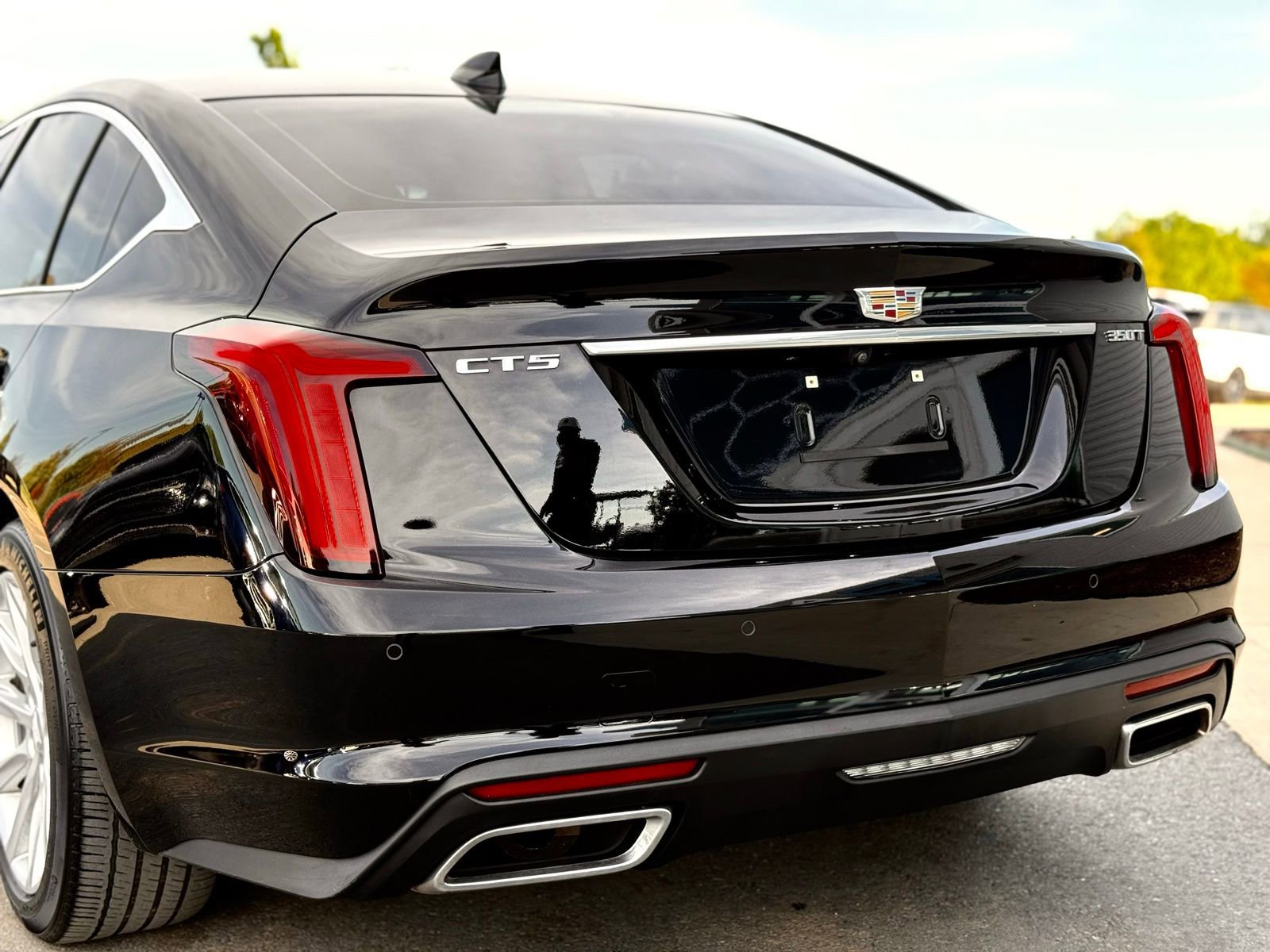 Used 2023 Cadillac CT5 Luxury RWD image 5