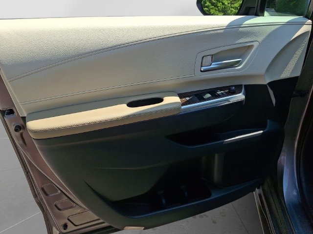 Used 2021 Toyota Sienna XLE FWD image 14