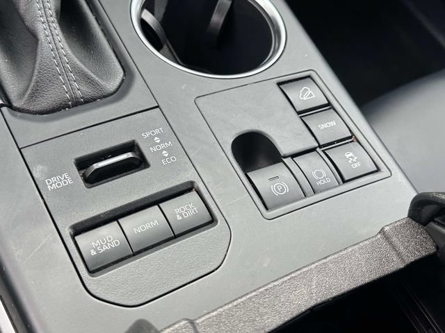 Certified 2025 Toyota Highlander XLE AWD/4WD image 35
