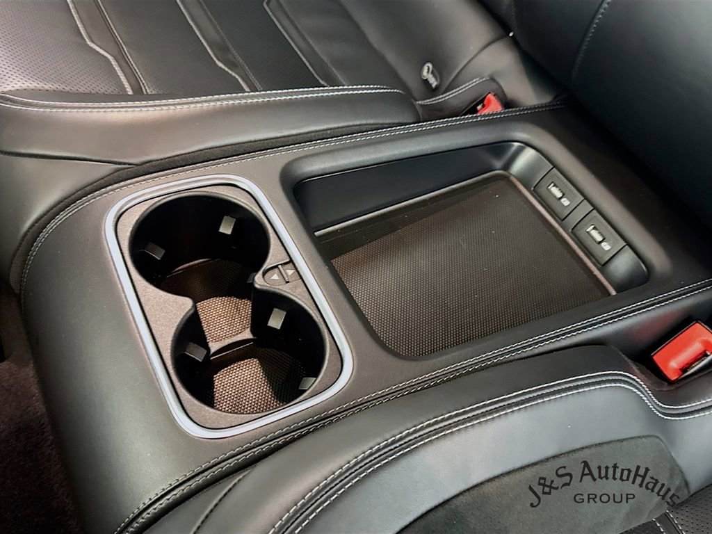 Used 2019 Mercedes-Benz AMG GT 63 image 32