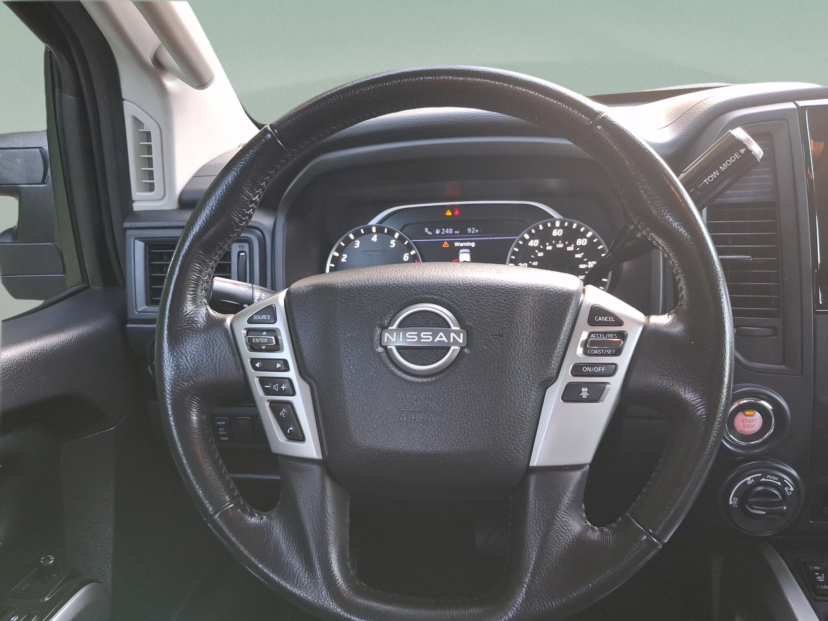 Used 2024 Nissan Titan SV w/ SV Convenience Package AWD/4WD image 16