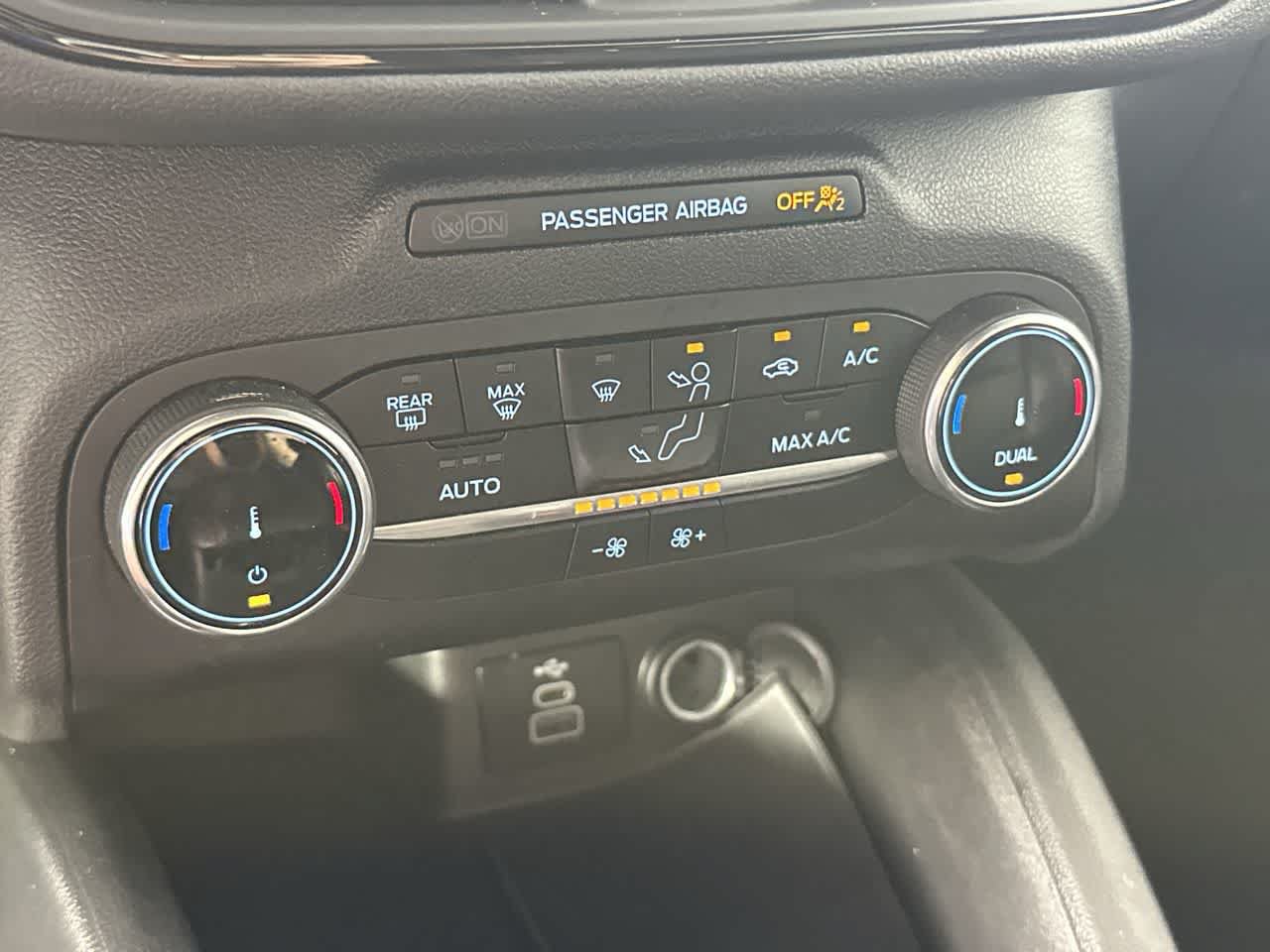Used 2025 Ford Escape ST-Line FWD image 21