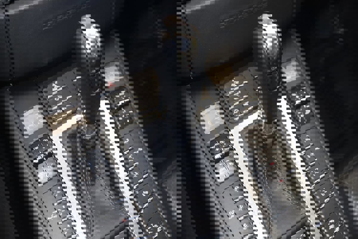 Used 2015 Porsche Macan S image 7