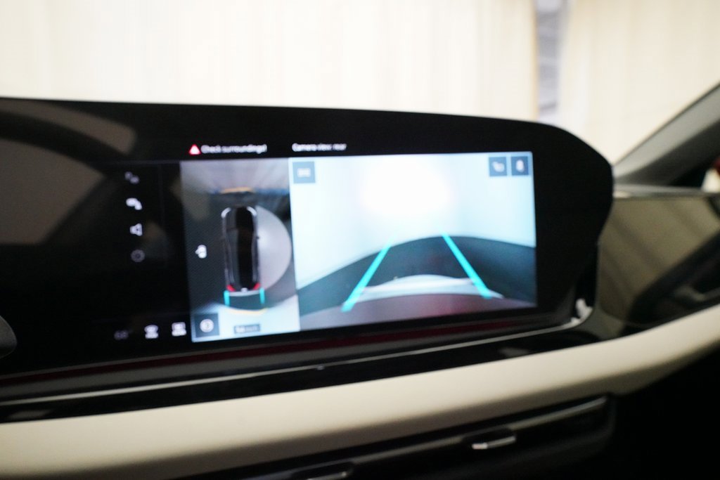 Used 2025 Audi A5 2.0T Prestige w/ 19" Wheel Package image 27