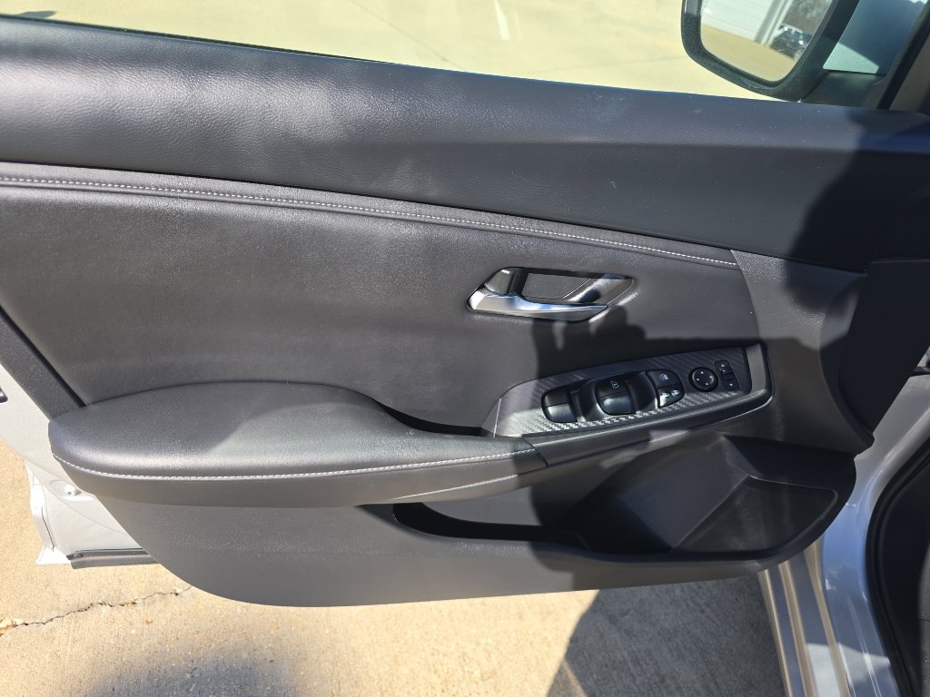 Used 2023 Nissan Sentra SV w/ All-Weather Package image 17