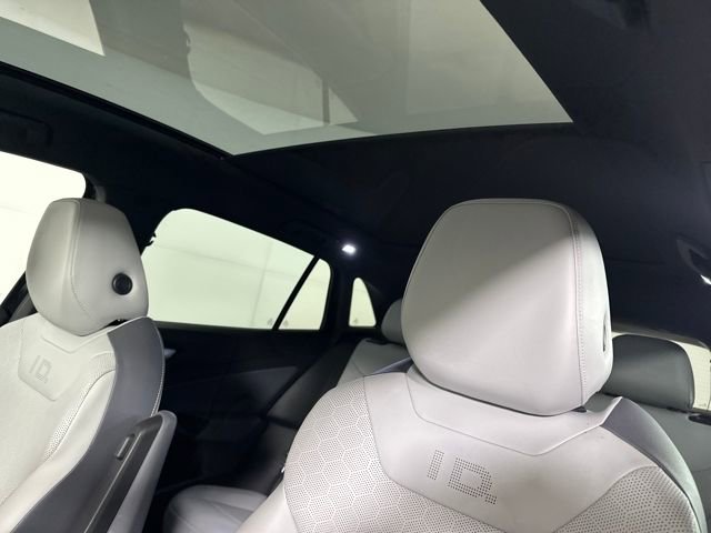 Used 2022 Volkswagen ID.4 Pro S image 12