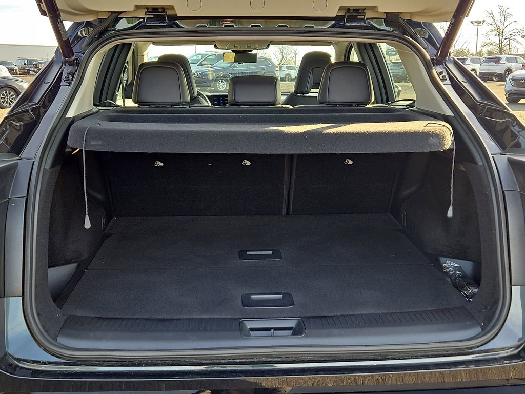 Certified 2024 Nissan Ariya AWD image 32