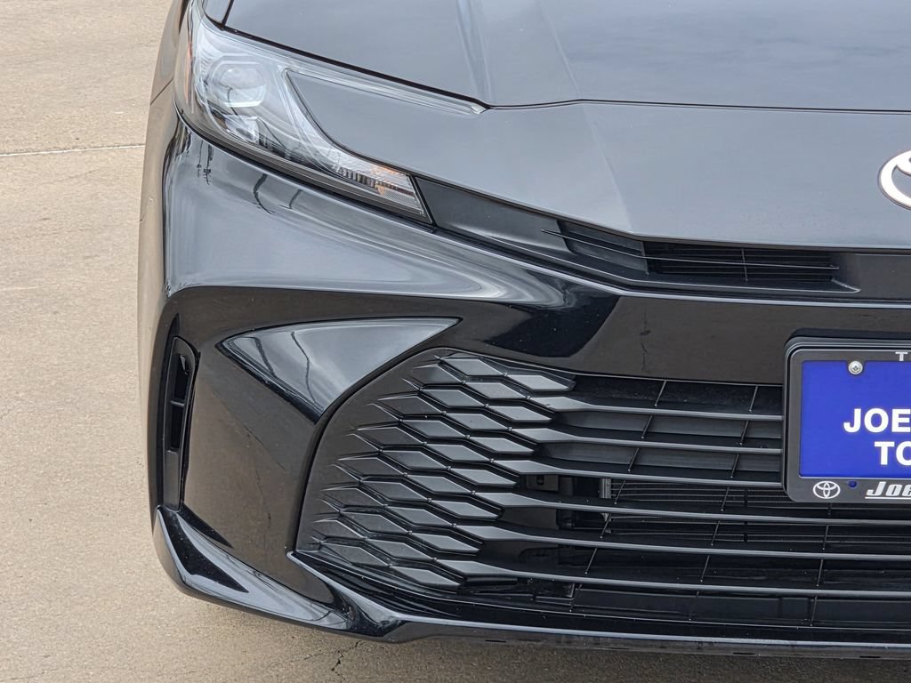 Used 2026 Toyota Camry LE FWD image 5