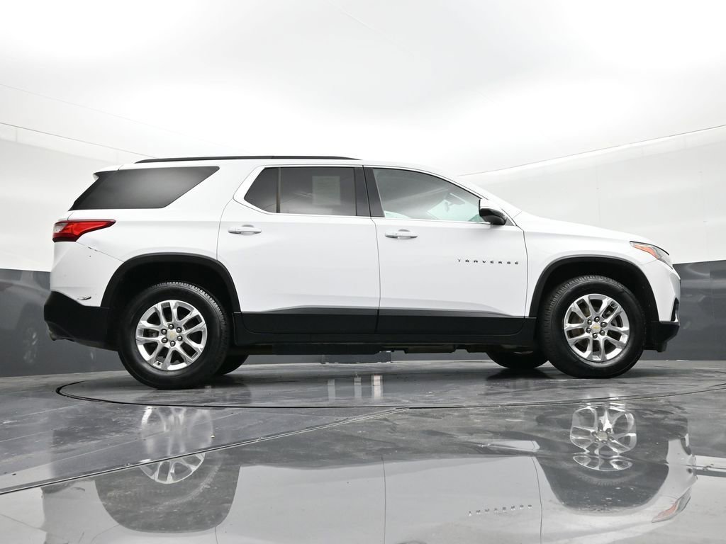 Used 2020 Chevrolet Traverse LT FWD image 25