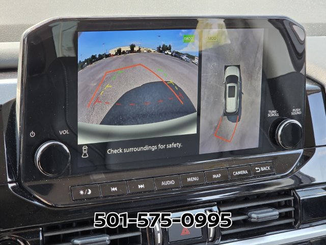 Used 2025 Nissan Pathfinder SL AWD/4WD image 24