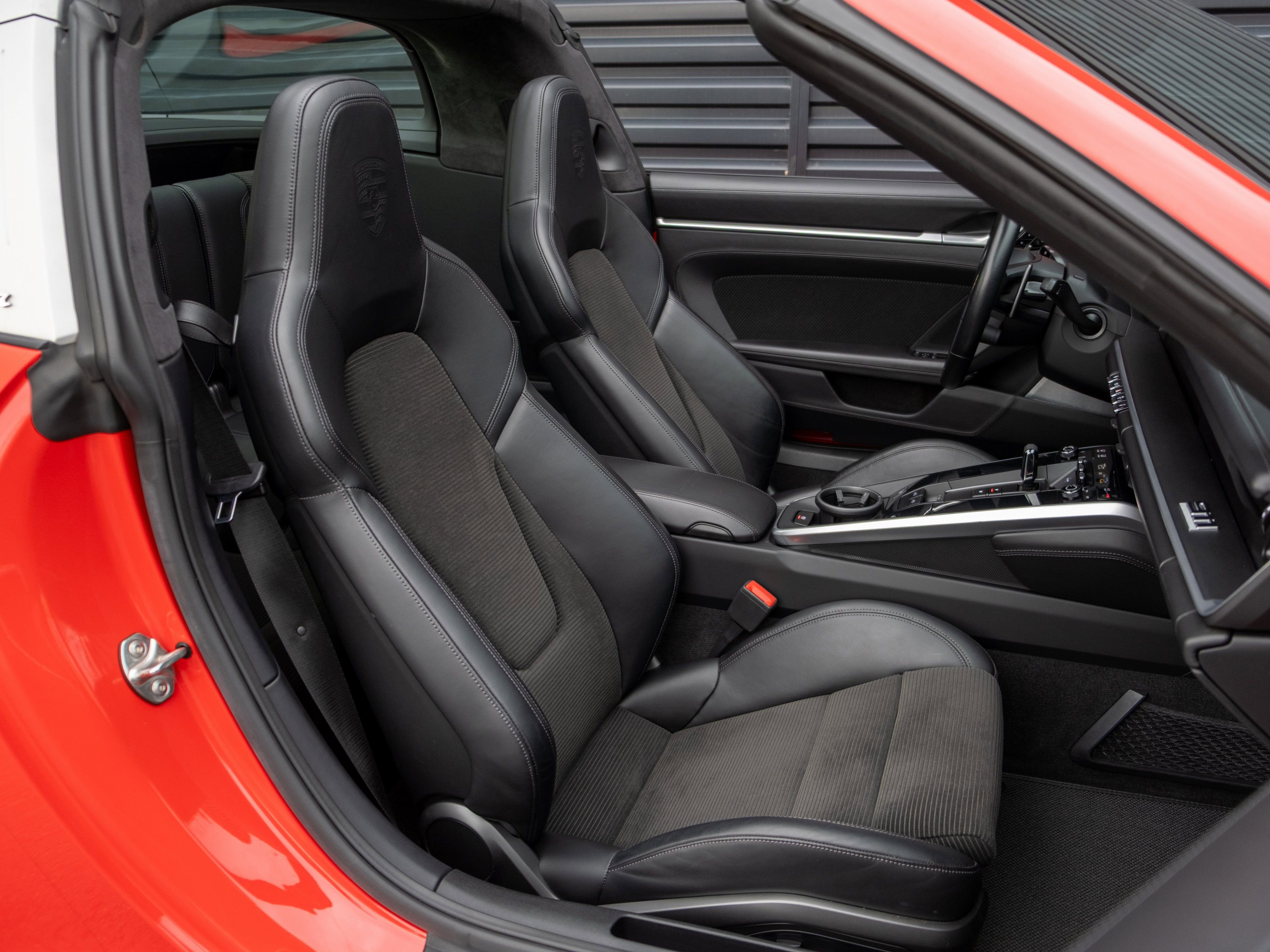 Certified 2021 Porsche 911 Targa 4 image 43