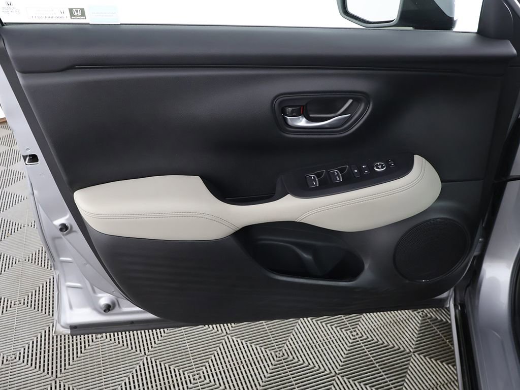 Used 2025 Honda HR-V EX-L image 23