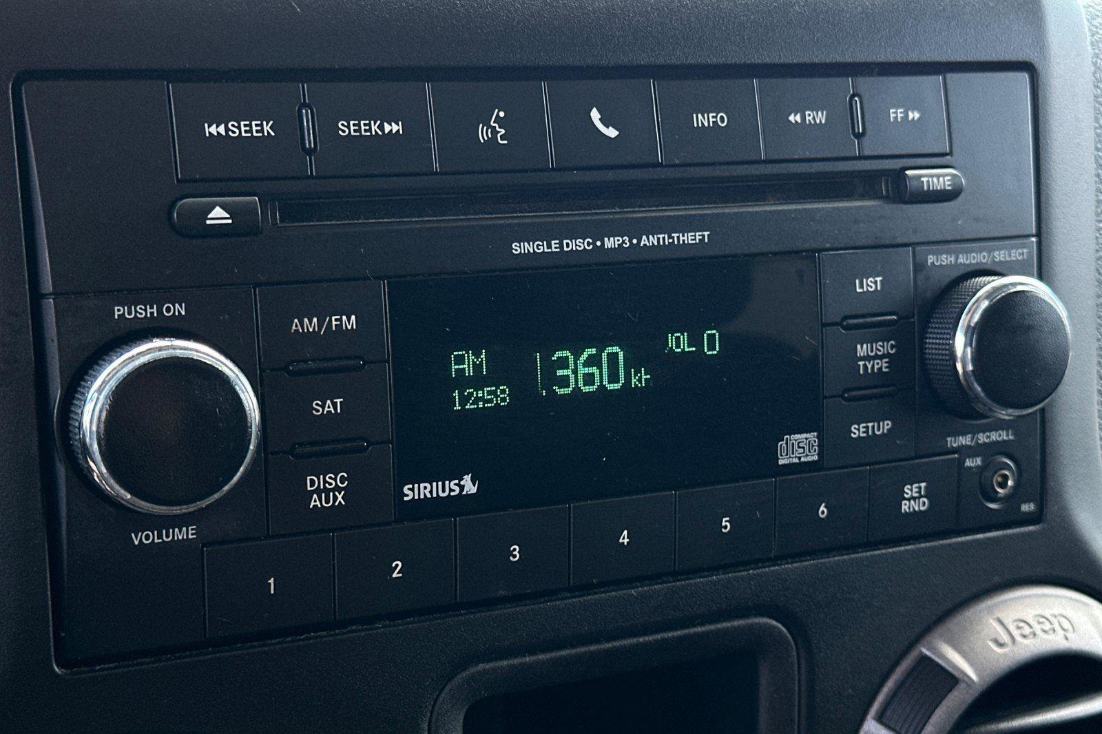 Used 2015 Jeep Wrangler Unlimited Sport w/ Connectivity Group image 20