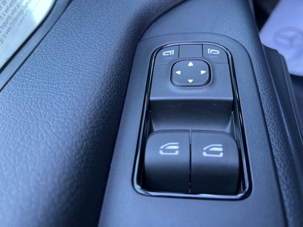 Used 2024 Mercedes-Benz Sprinter 3500 image 26