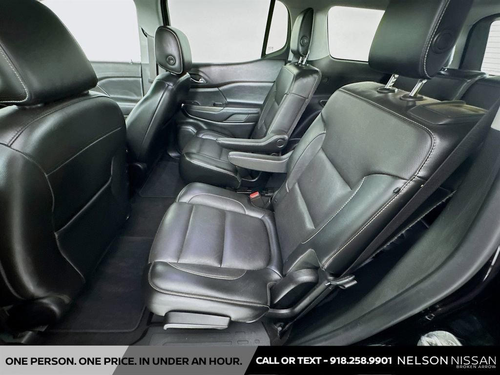 Used 2019 GMC Acadia SLT w/ Black Edition image 25