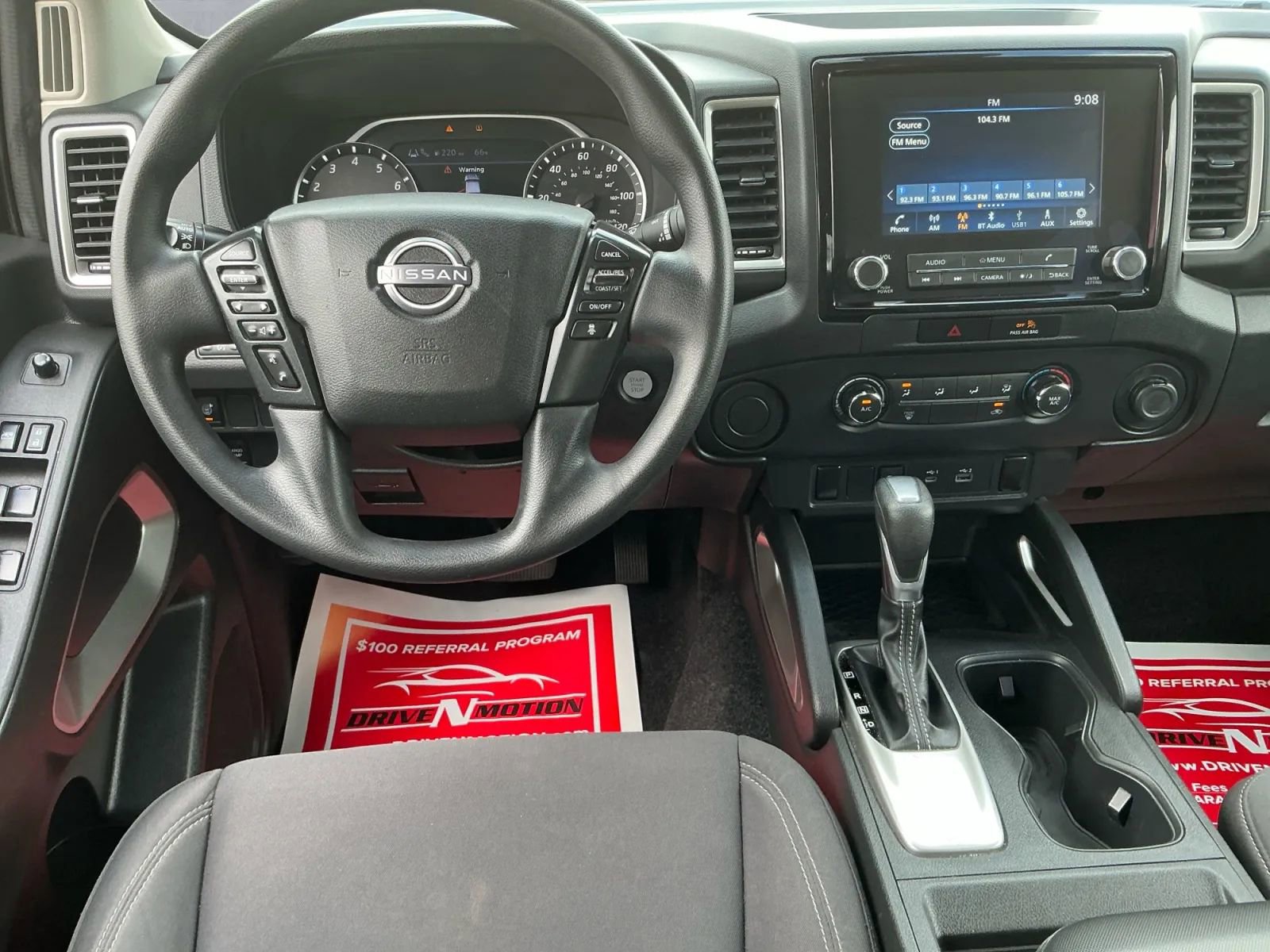 Used 2022 Nissan Frontier SV w/ Technology Package image 21