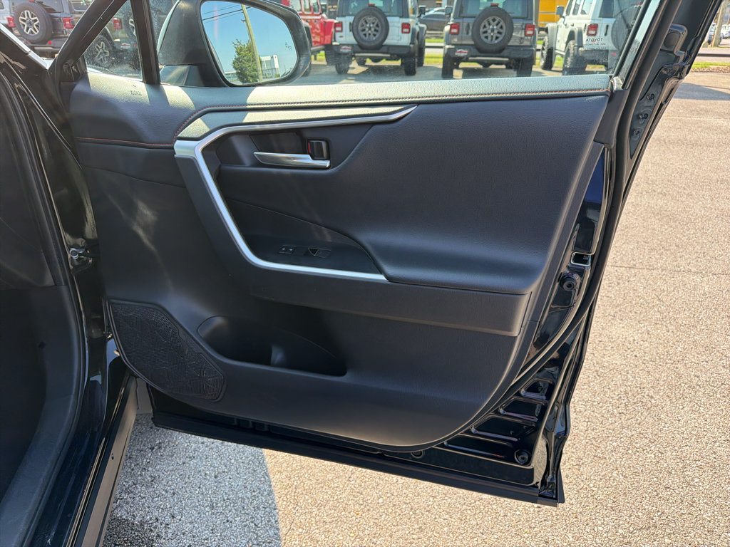 Used 2024 Toyota RAV4 Adventure AWD/4WD image 14
