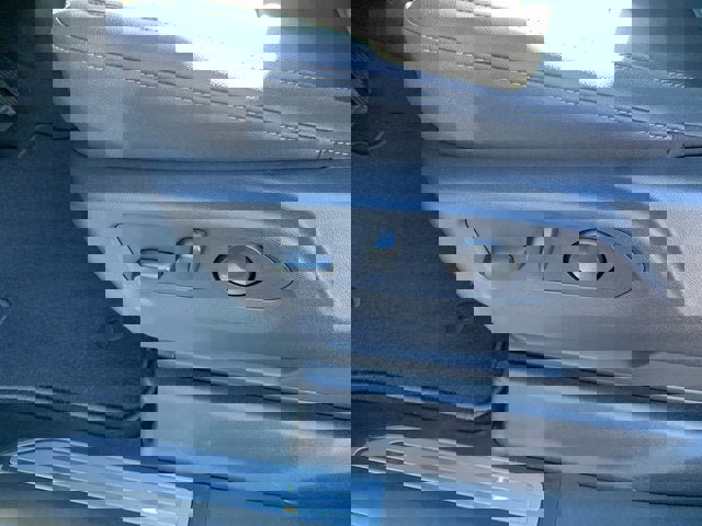 New 2026 GMC Sierra 2500 SLT w/ SLT Premium Package image 18