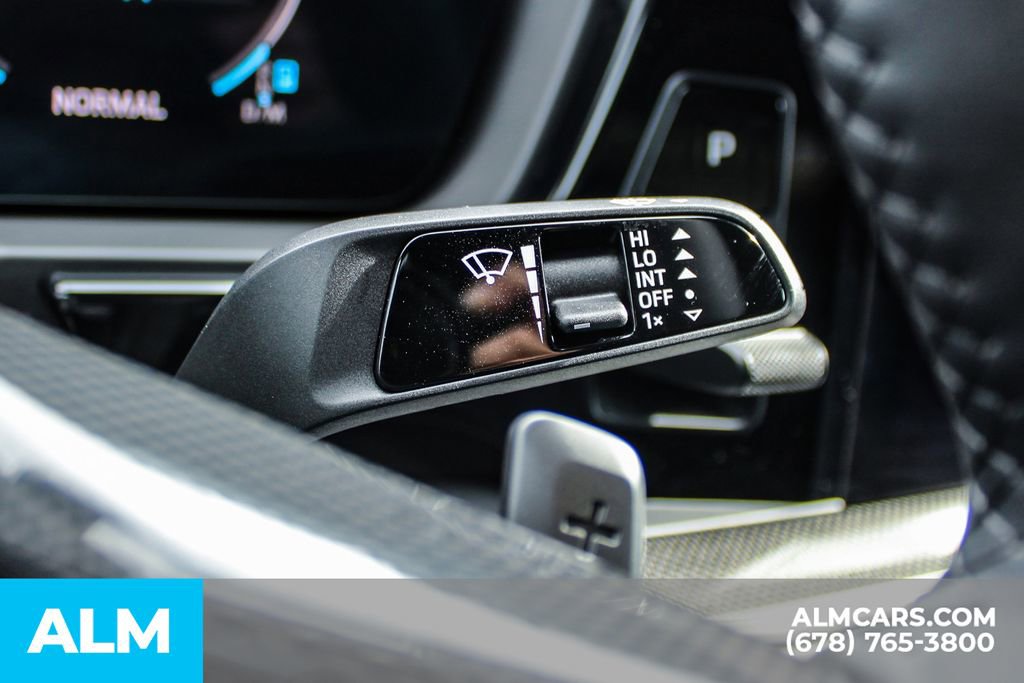 Used 2025 Porsche Cayenne GTS w/ Technology Package image 27